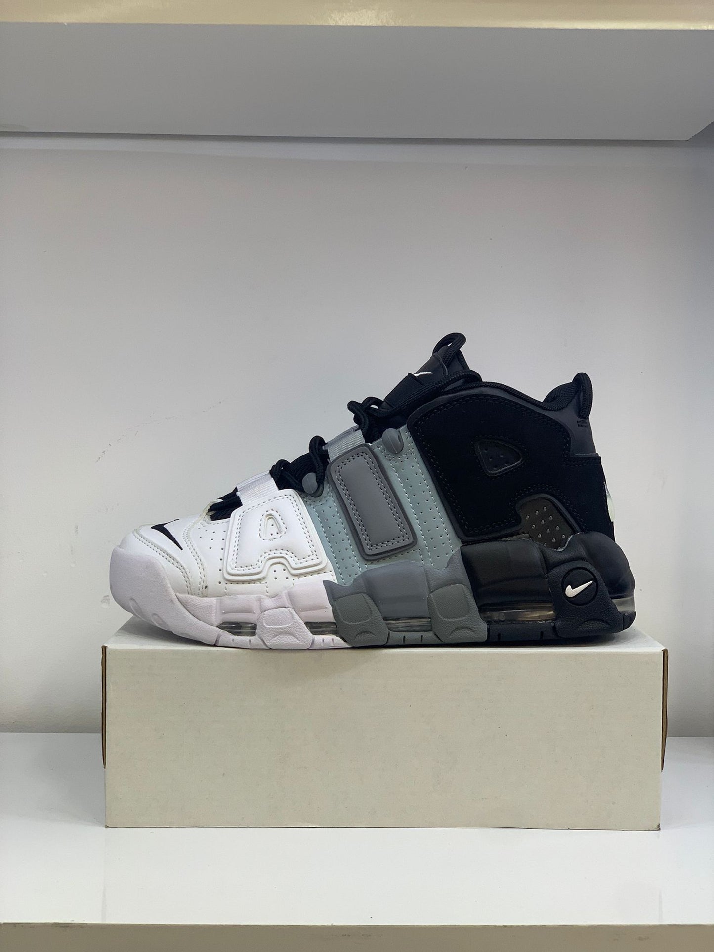 Nike Air More Uptempo