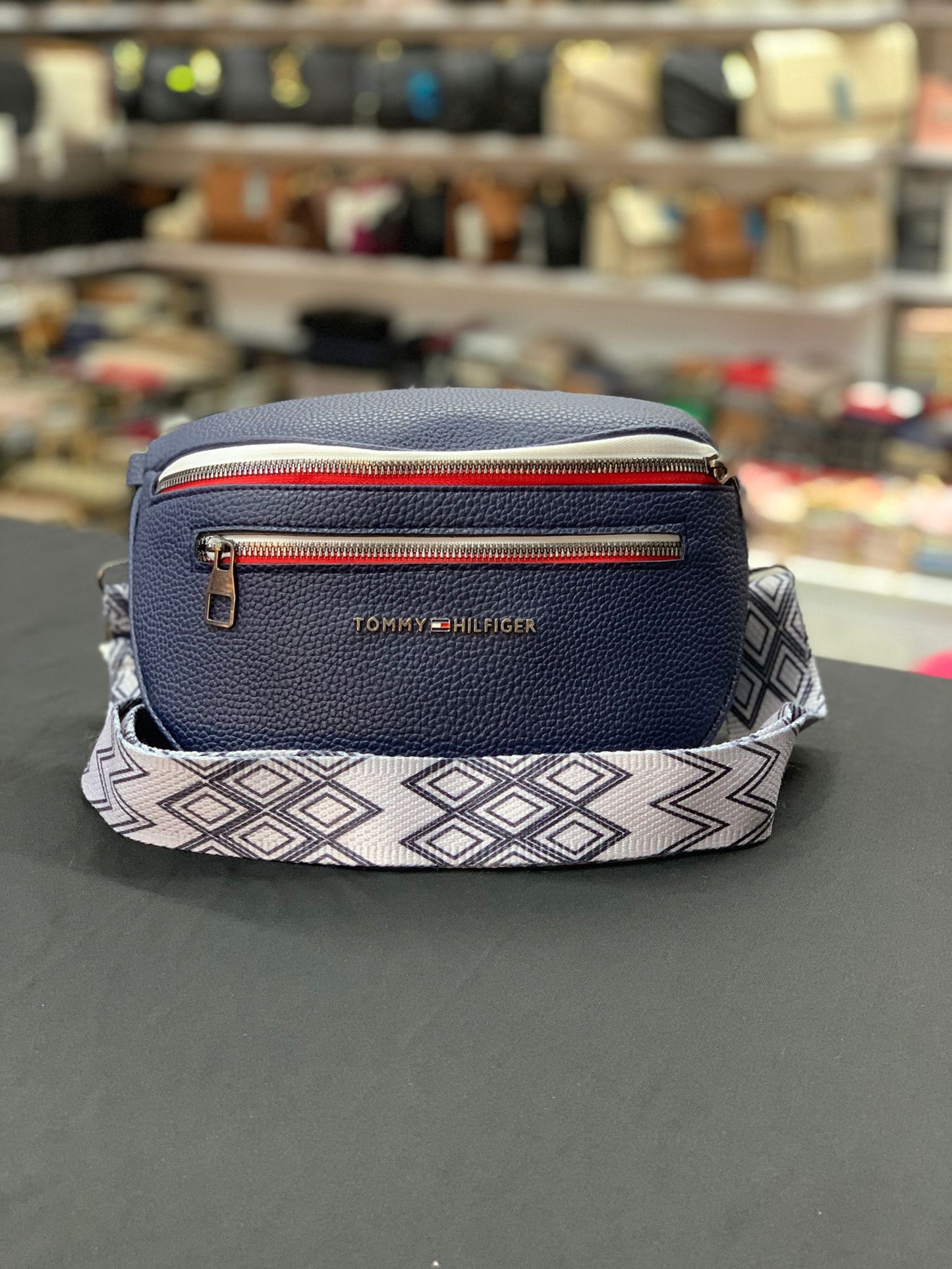 Tommy Hilfiger Lacivert Dokulu Bel Çantası