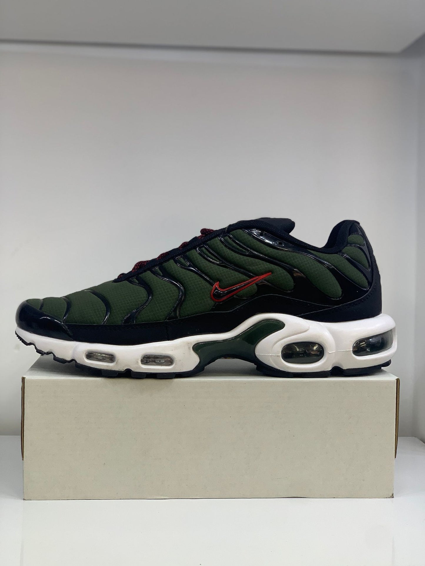 Nike Air Max Plus "Olive & Crimson"