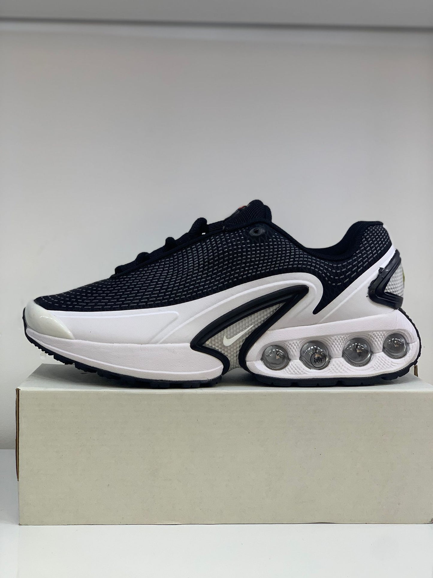 Nike Air Max DN – Geleceğin Konforu Ayağınızda