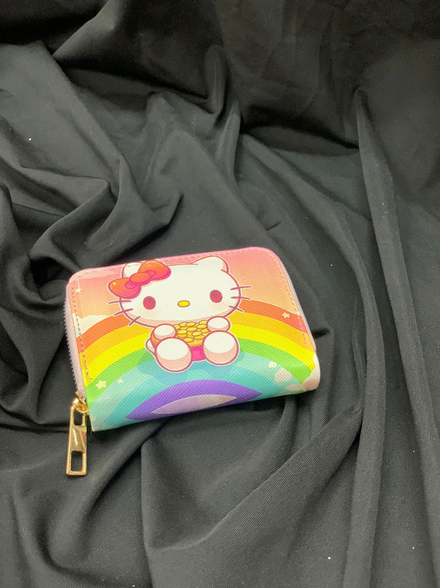 Hello Kitty Çiçek Desenli Fermuarlı Cüzdan