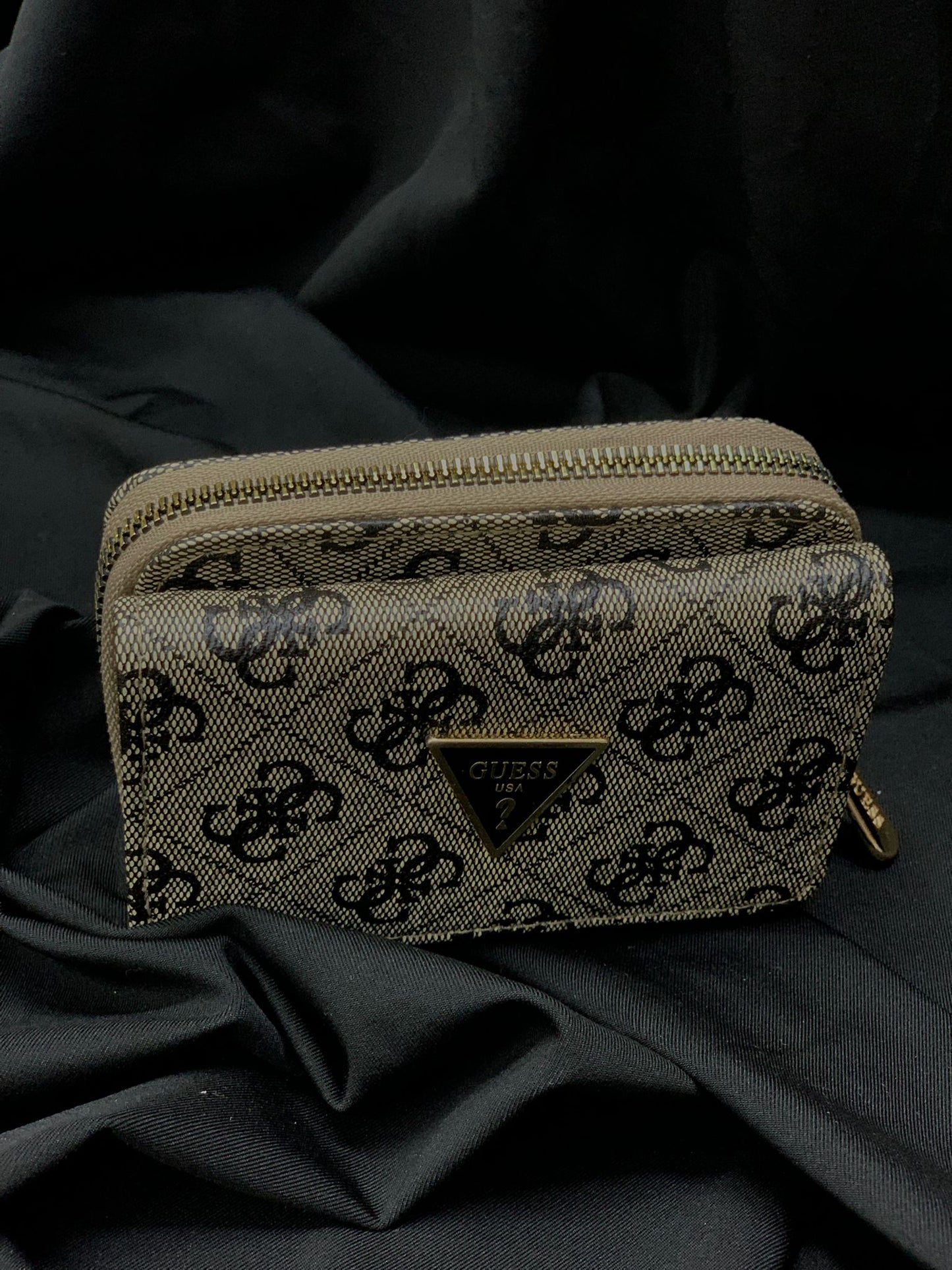 Guess Kapaklı Logolu Siyah Mini Cüzdan