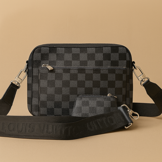 Louis Vuitton Damier Desenli Postacı Çantası