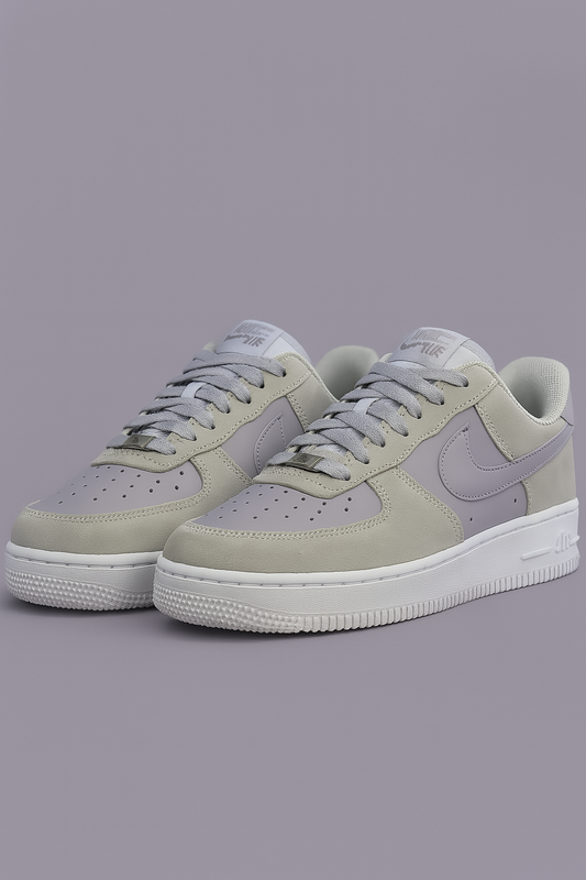 Nike Air Force 1 – Gri Süet Detaylı Erkek Sneakers