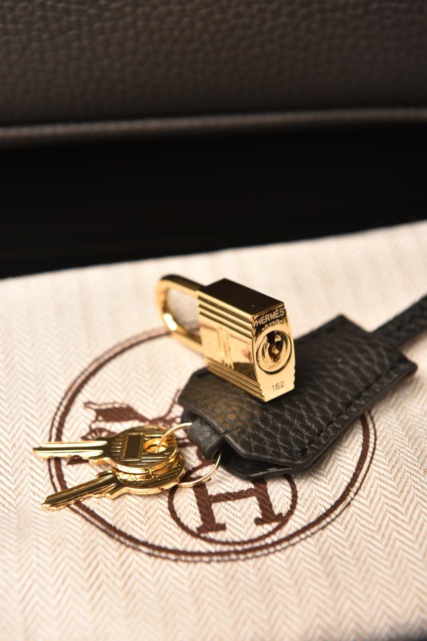 Hermès Birkin 30 – Zarafetin Simgesi