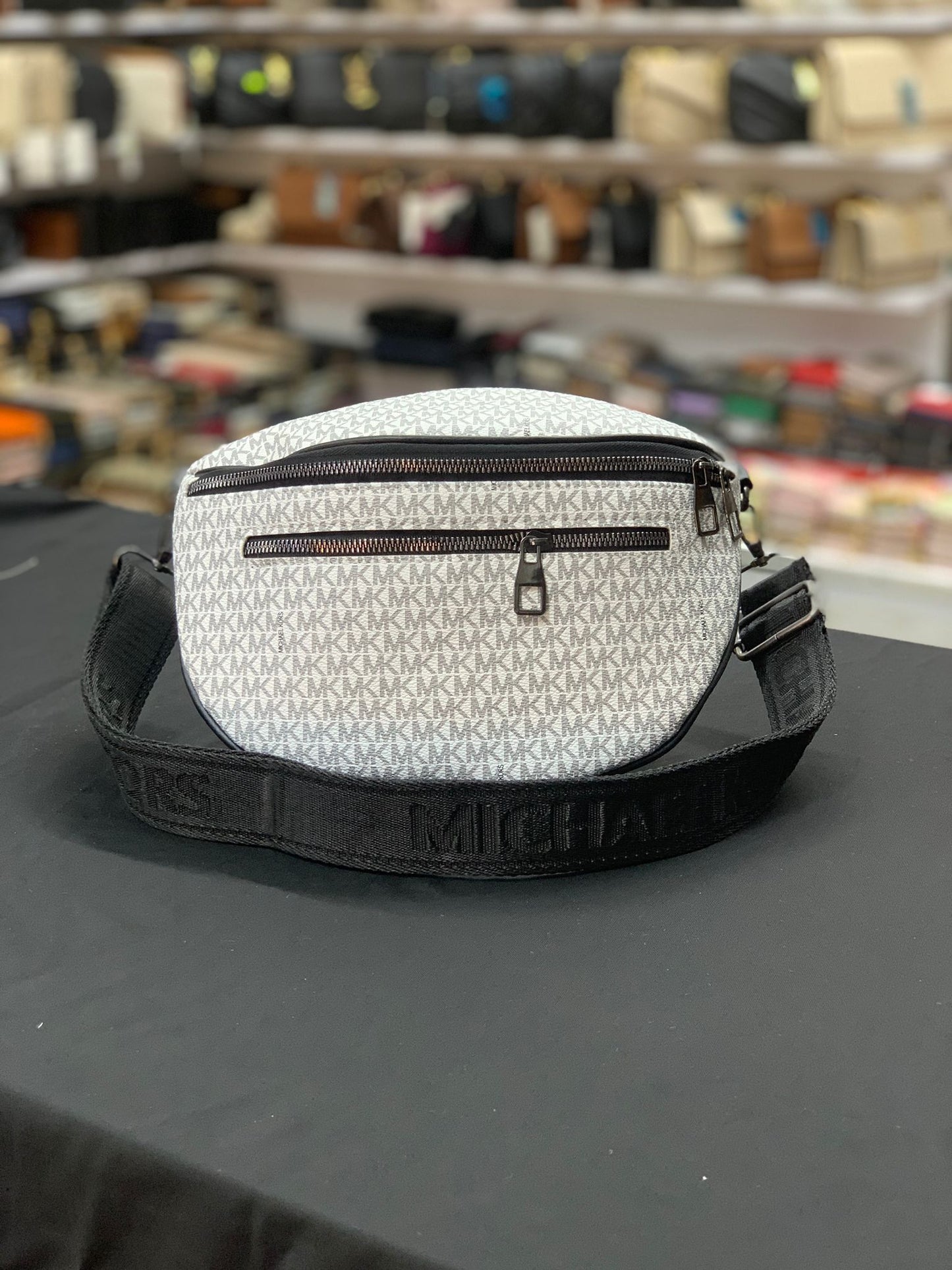 Michael Kors Logo Desenli Kadın Bel Çantası