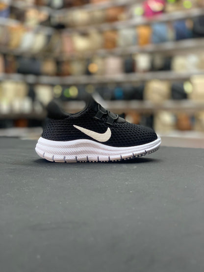 Nike Kids – Ultra Hafif Siyah Spor Ayakkabı