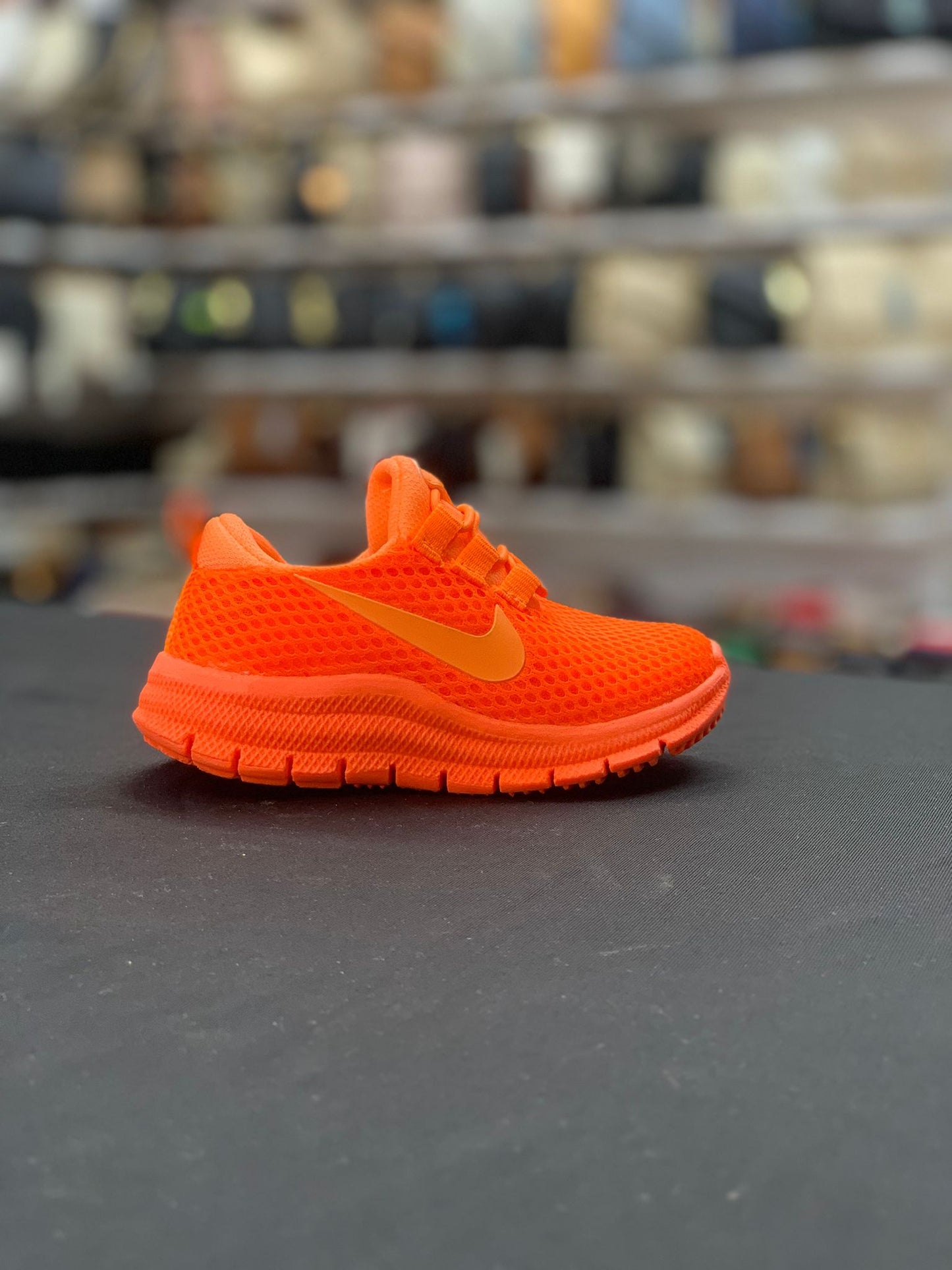 Nike Kids – Turuncu Enerji