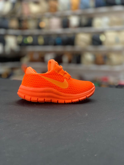 Nike Kids – Turuncu Enerji