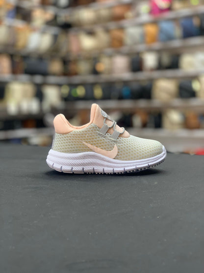 Nike Kids – Soft Peach