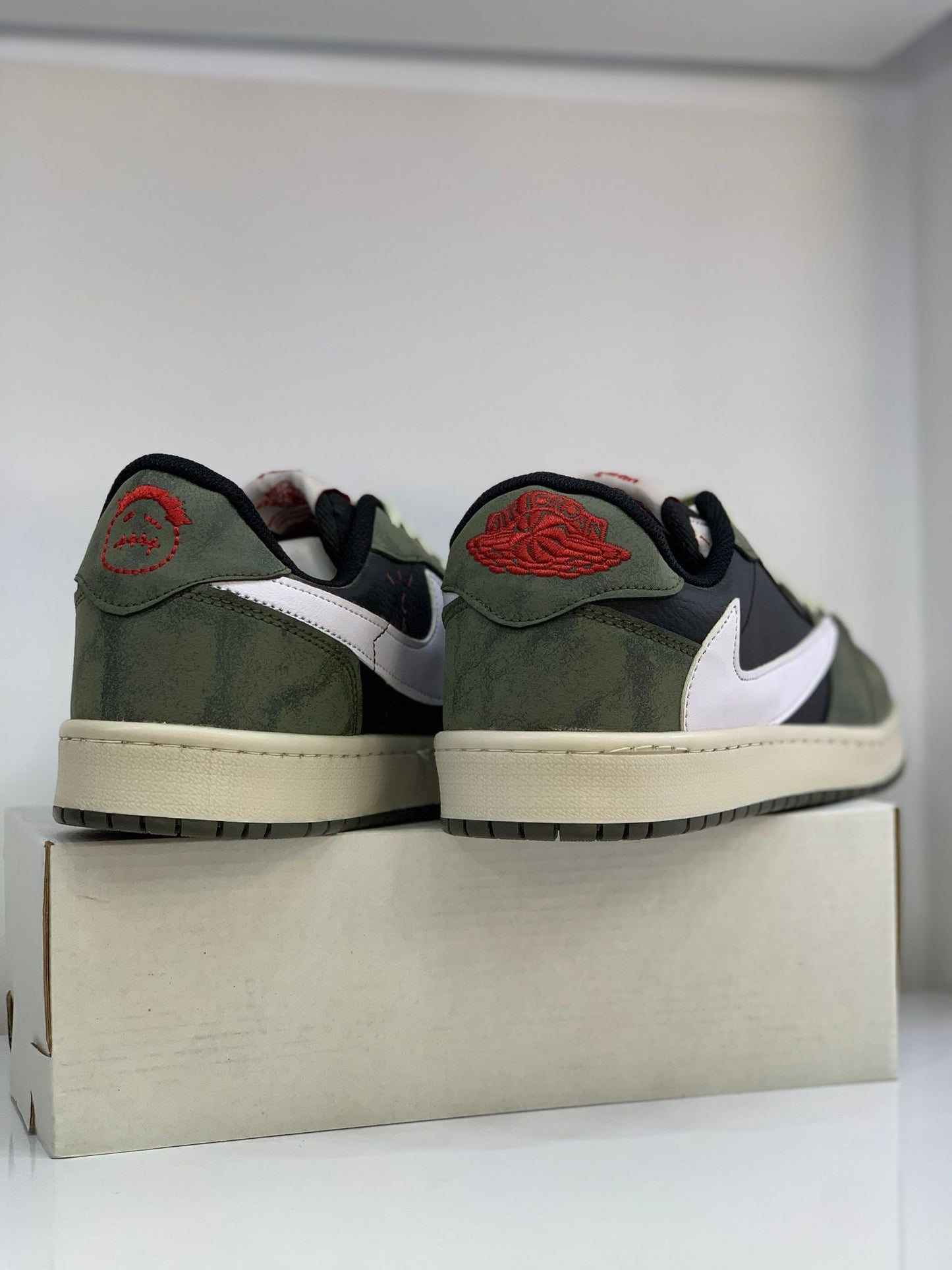 Yeşil DetaylıNike Travis Scott Sneaker