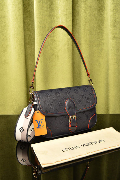 Louis Vuitton - Diane Pure Leather Bag
