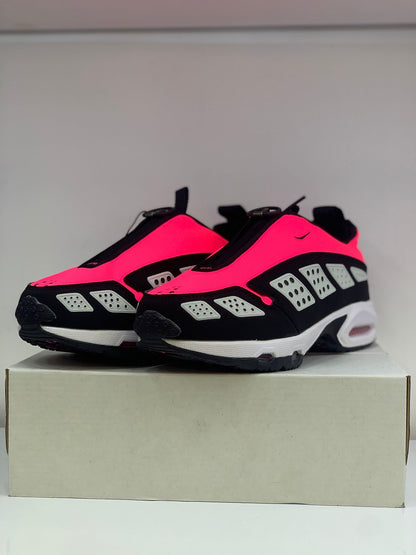 Nike Air Max SNDR – Neon Enerjisiyle Öne Çık