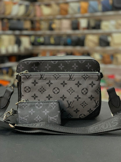 Louis Vuitton Monogram Postacı Çantası